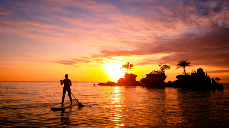 people-on-vacation-enjoying-sunset-at-tropics-boracay-island-philippines_vdcz-y85g__F0010