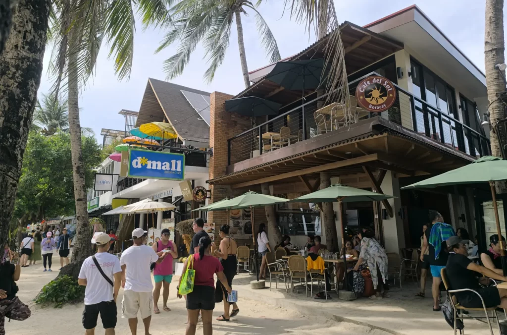 Cafe del sol at Dmall front beach