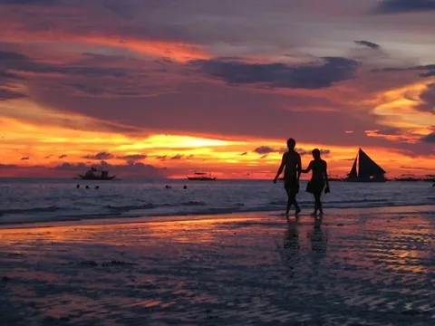 Boracay Beach Wedding Guide 2026: Legal Paperwork, Permits, Best Months, Venues and Getting Your Guests There