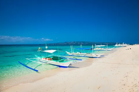 Boracay Island Hopping: An Unforgettable Experience