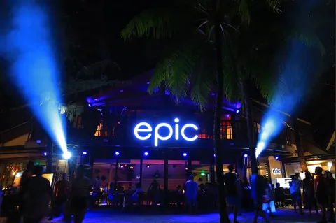Experience the Vibrant Boracay Nightlife: Find the Best Boracay Bars, Clubs and Beach Parties!