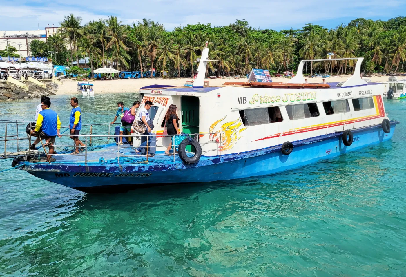 Boat crossing to Boracay