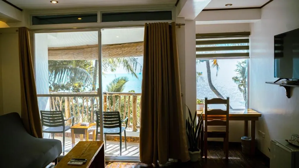 Deluxe Double Room with Seaview at DiveGurus Boracay Beach Resort, Boracay