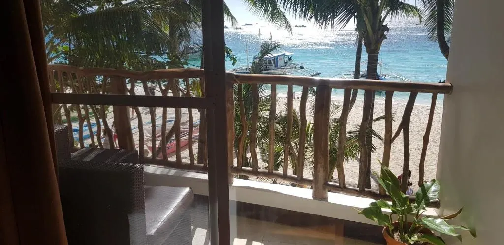 Deluxe Double Room with Seaview at DiveGurus Boracay Beach Resort, Boracay