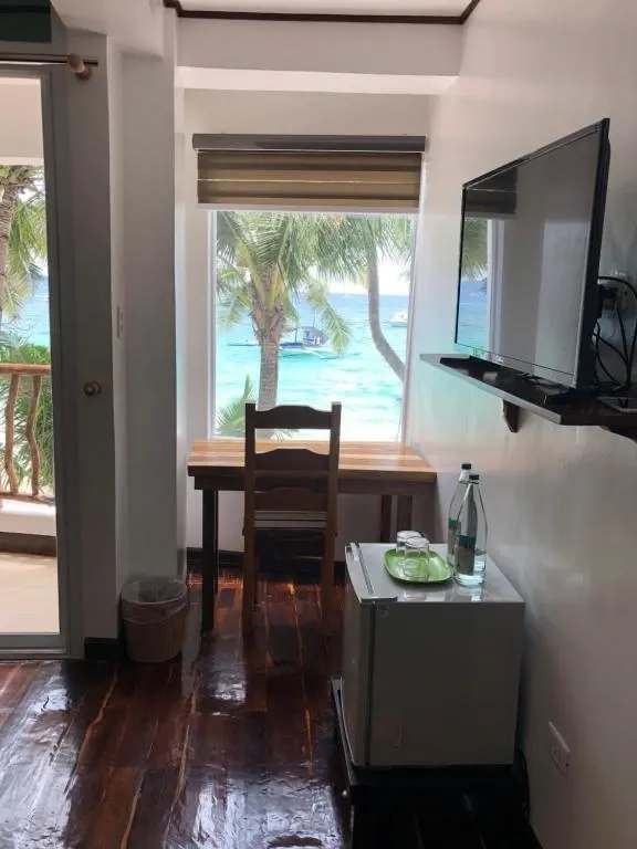 Deluxe Double Room with Seaview at DiveGurus Boracay Beach Resort, Boracay