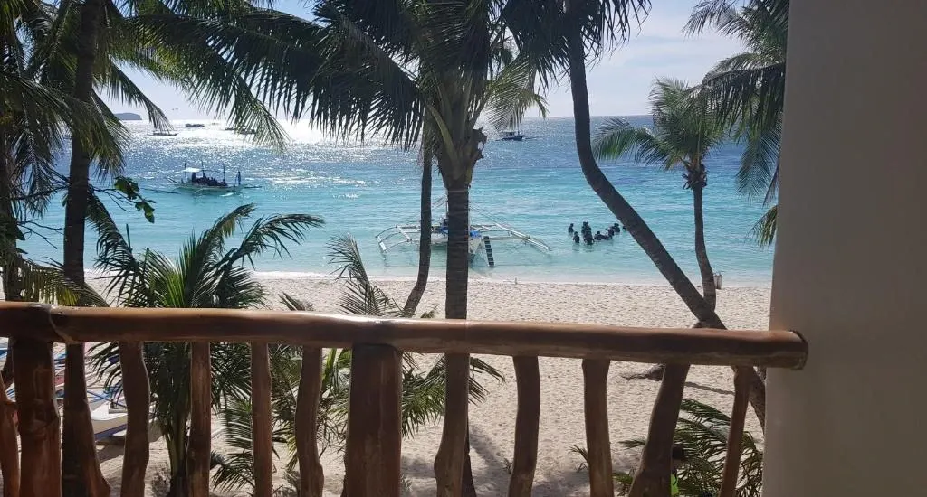 Deluxe Double Room with Seaview at DiveGurus Boracay Beach Resort, Boracay