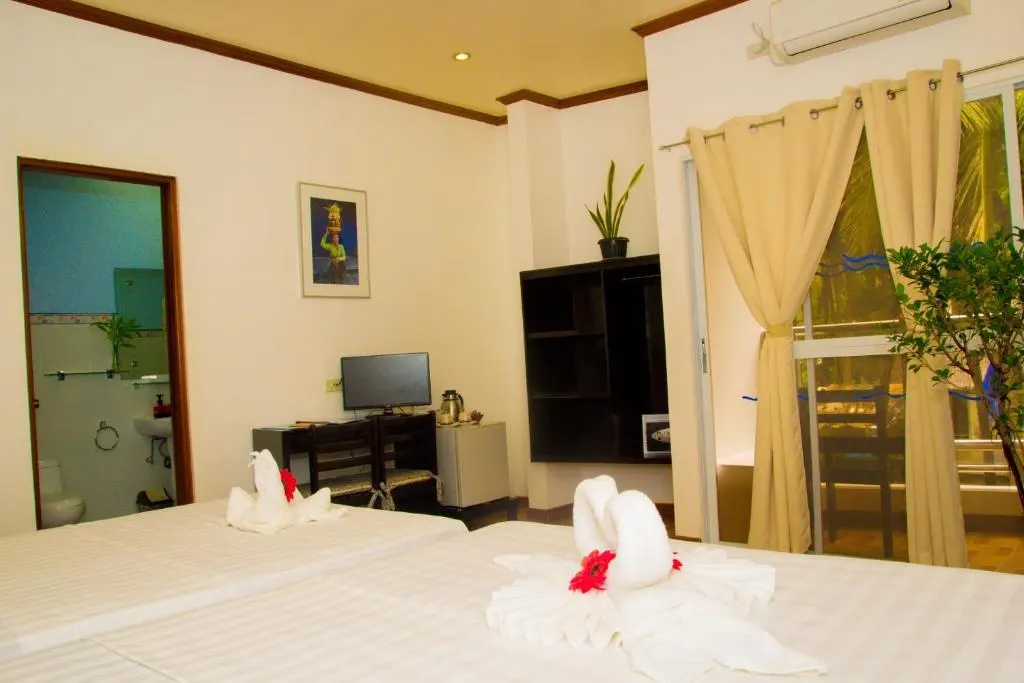 Deluxe Family Room at DiveGurus Boracay Beach Resort, Boracay