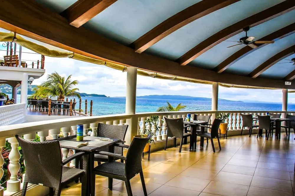 Monaco Suites de Boracay, Boracay — Photo 13