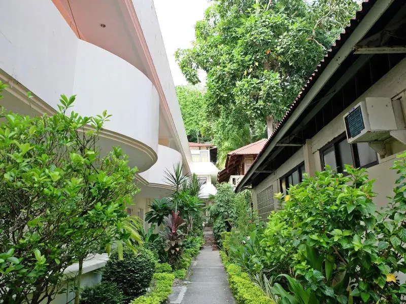 Surfside Boracay Resort and Spa, Boracay — Photo 17