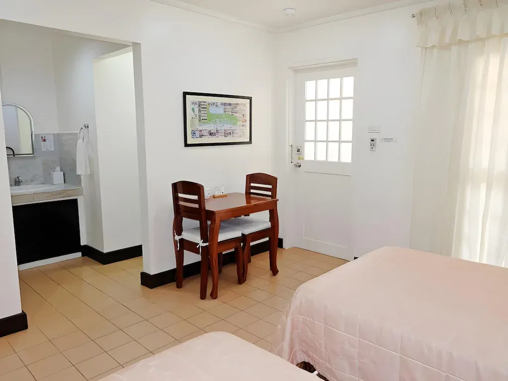 Standard Twin at Surfside Boracay Resort and Spa, Boracay