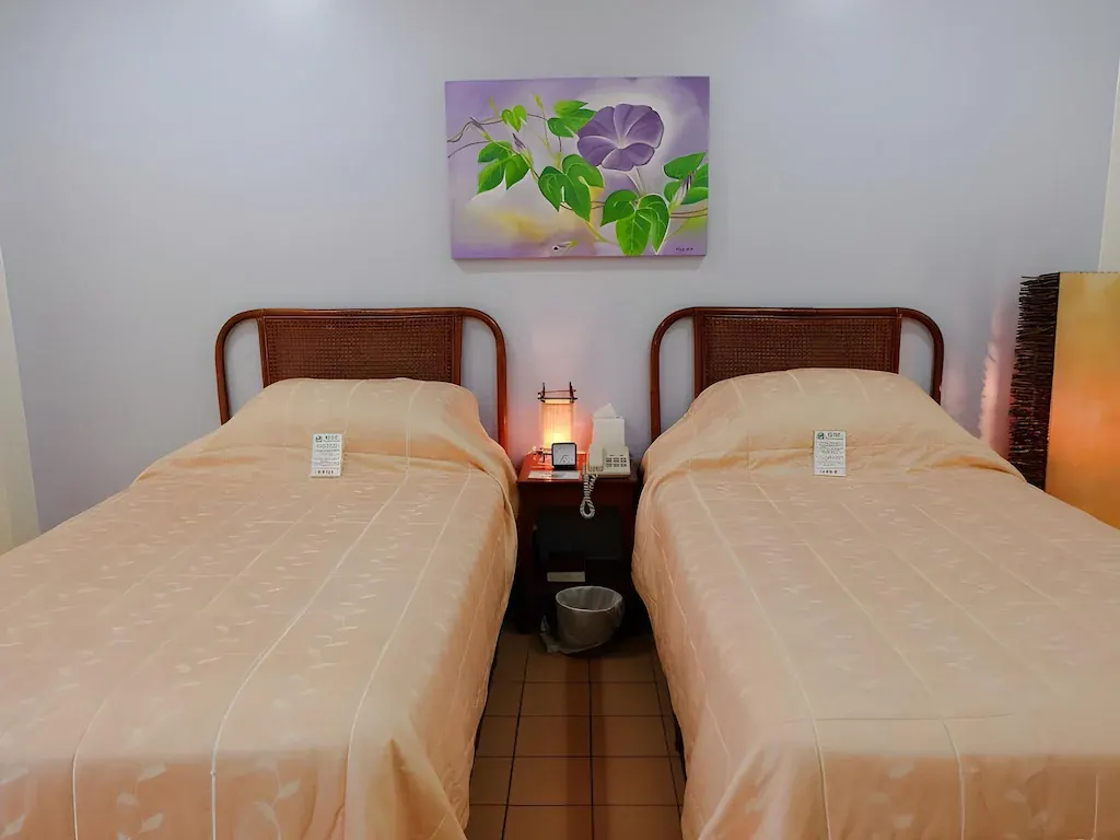 Standard Twin at Surfside Boracay Resort and Spa, Boracay