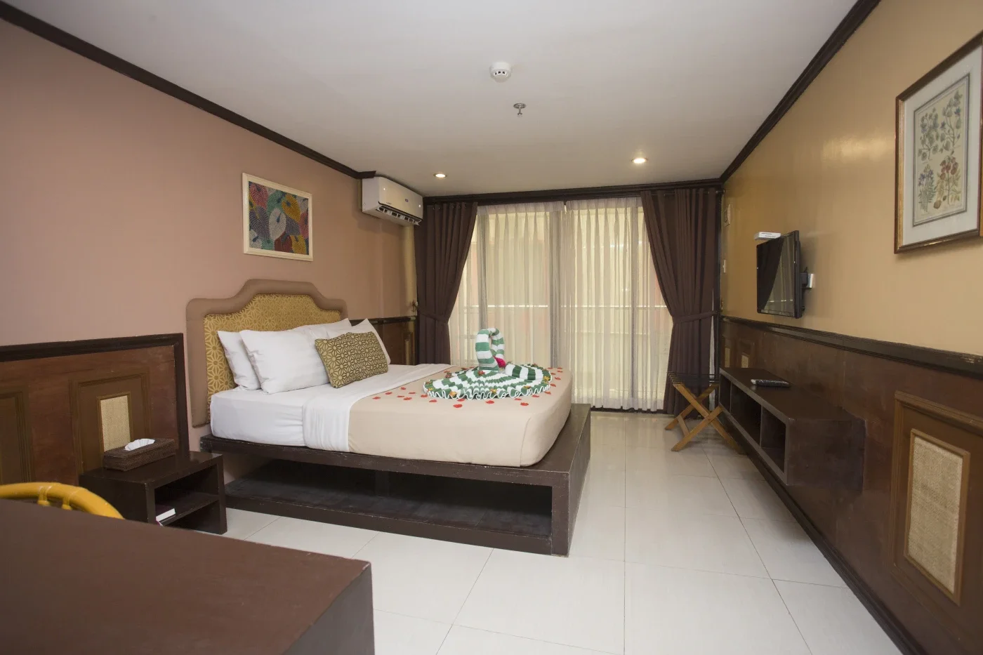 Deluxe Room with Balcony