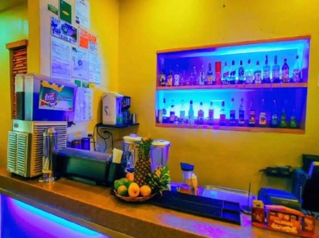 Boracay Uptown Hotel, Balabag, Boracay — Photo 3