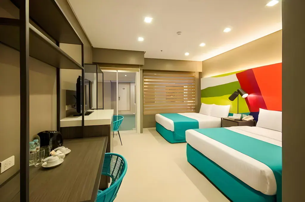 Deluxe Poolside at Boracay Uptown Hotel, Balabag, Boracay