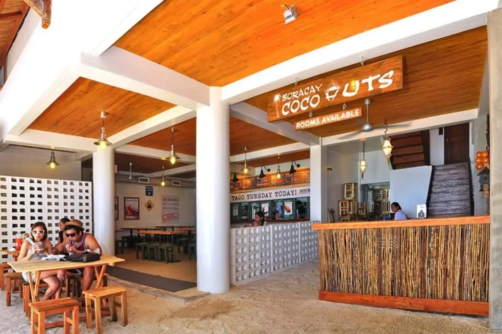 Boracay Coco Huts, Boracay — Photo 6