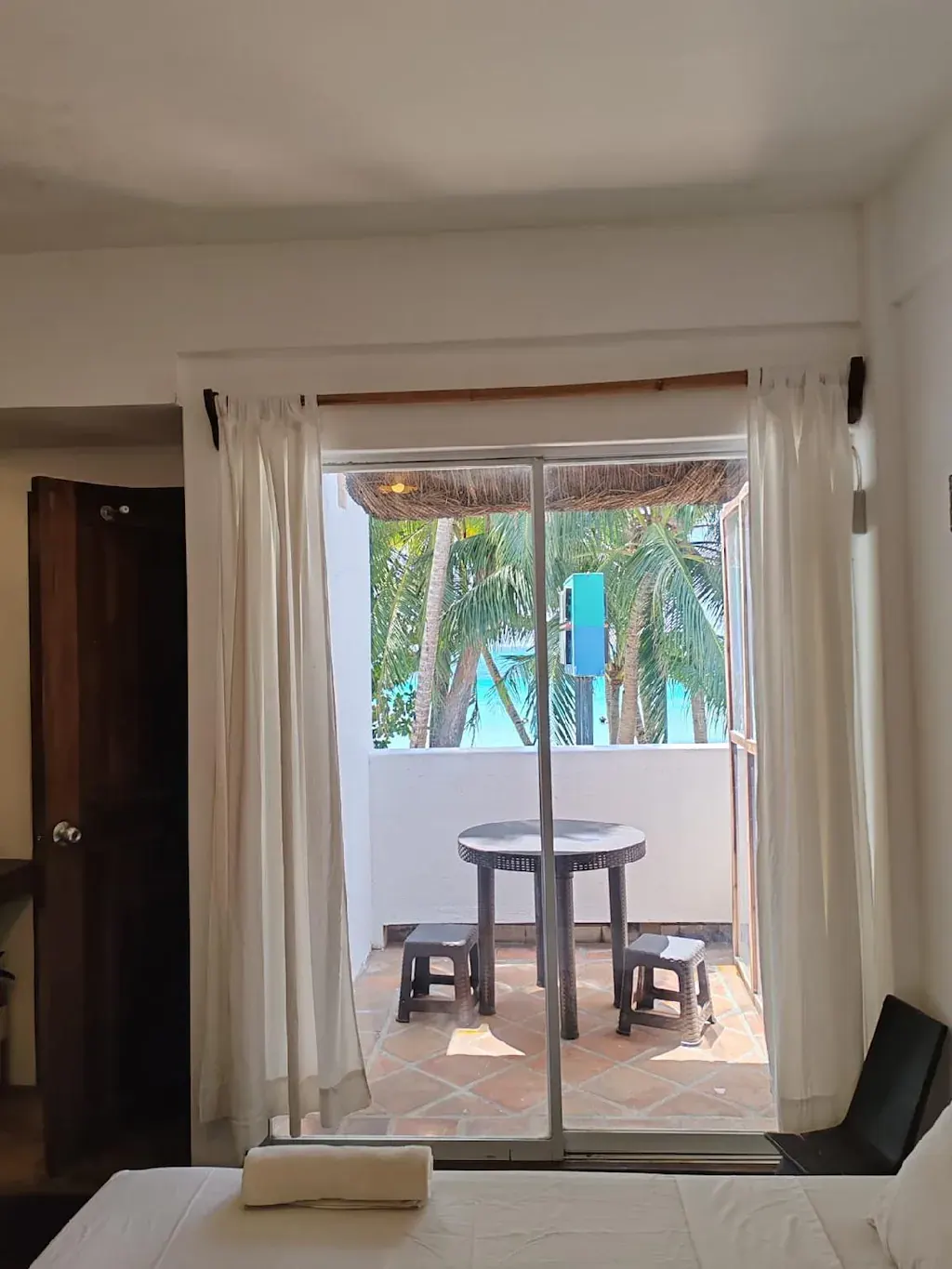Standard at Boracay Coco Huts, Boracay