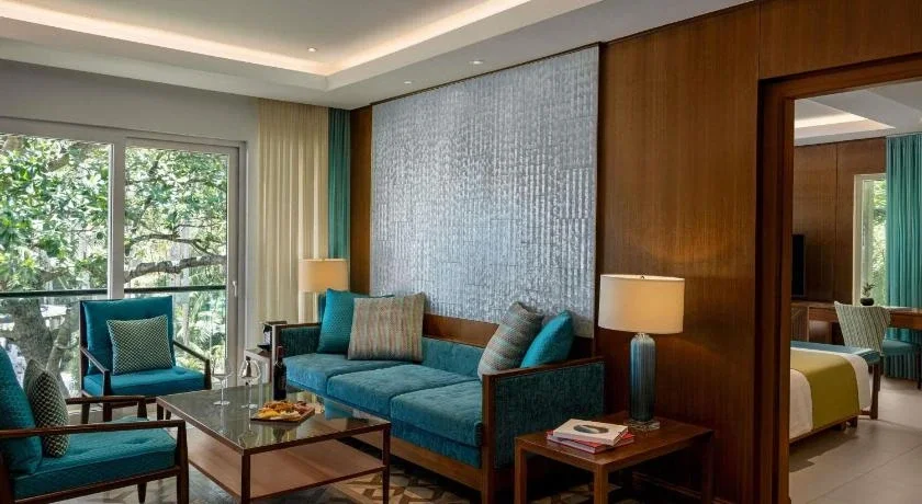 Junior King Suite