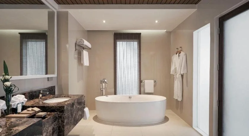 Junior King Suite