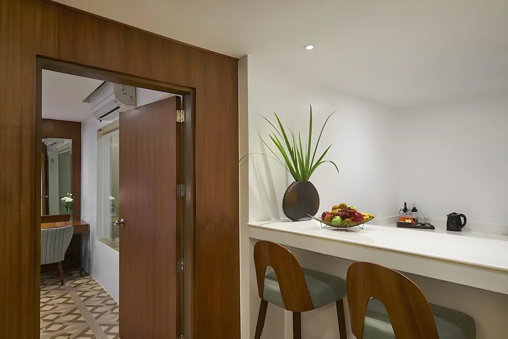 Premier King Suite