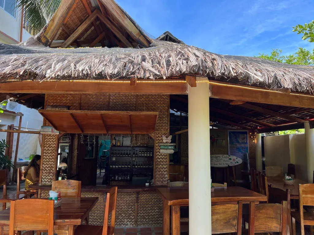 Wind Riders Inn and Cafe, Balabag, Boracay — Photo 4
