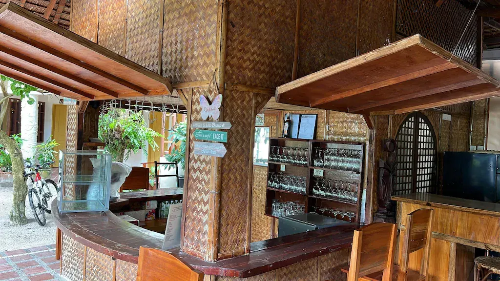 Wind Riders Inn and Cafe, Balabag, Boracay — Photo 6