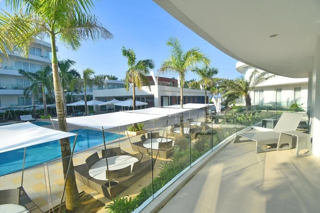 Premier Suite One Bedroom Pool View