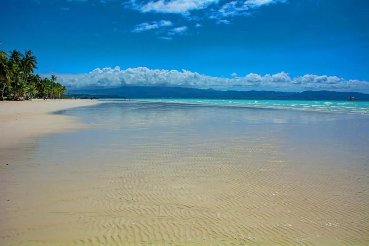 Mayumi Beach Villa