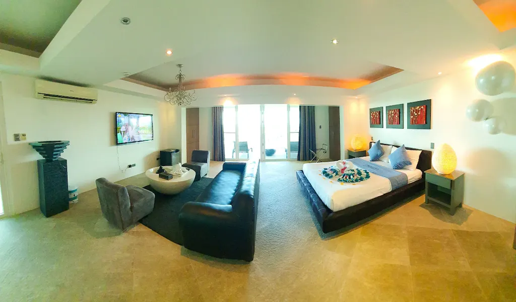 Diamond Studios at Lingganay Boracay Hotel Resort, Boracay