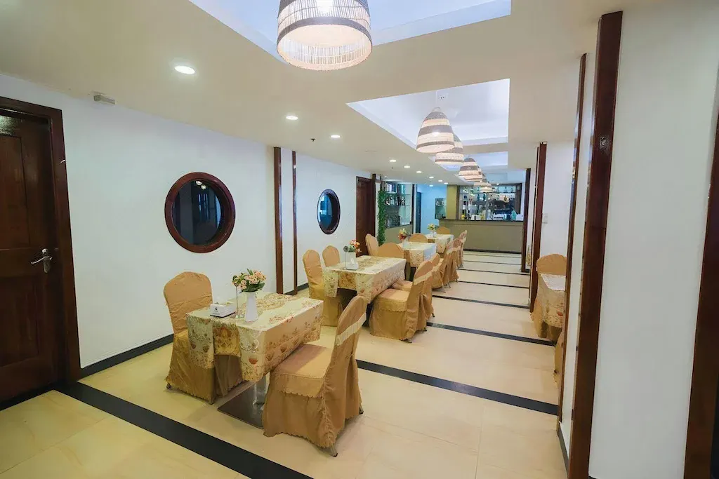 Erus Suites Hotel Boracay, Boracay — Photo 1