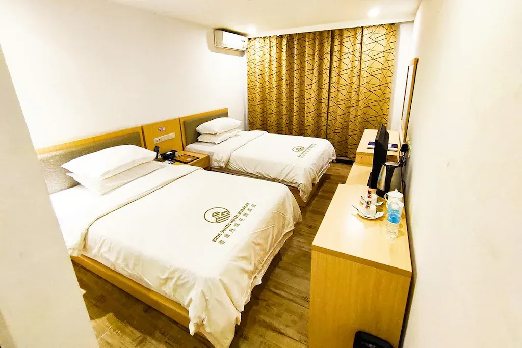 Deluxe Room Double at Erus Suites Hotel Boracay, Boracay