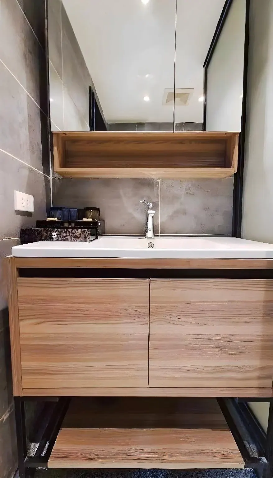 Deluxe Room Double at Erus Suites Hotel Boracay, Boracay