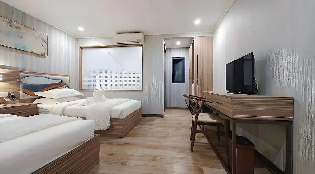 Deluxe Room Double at Erus Suites Hotel Boracay, Boracay