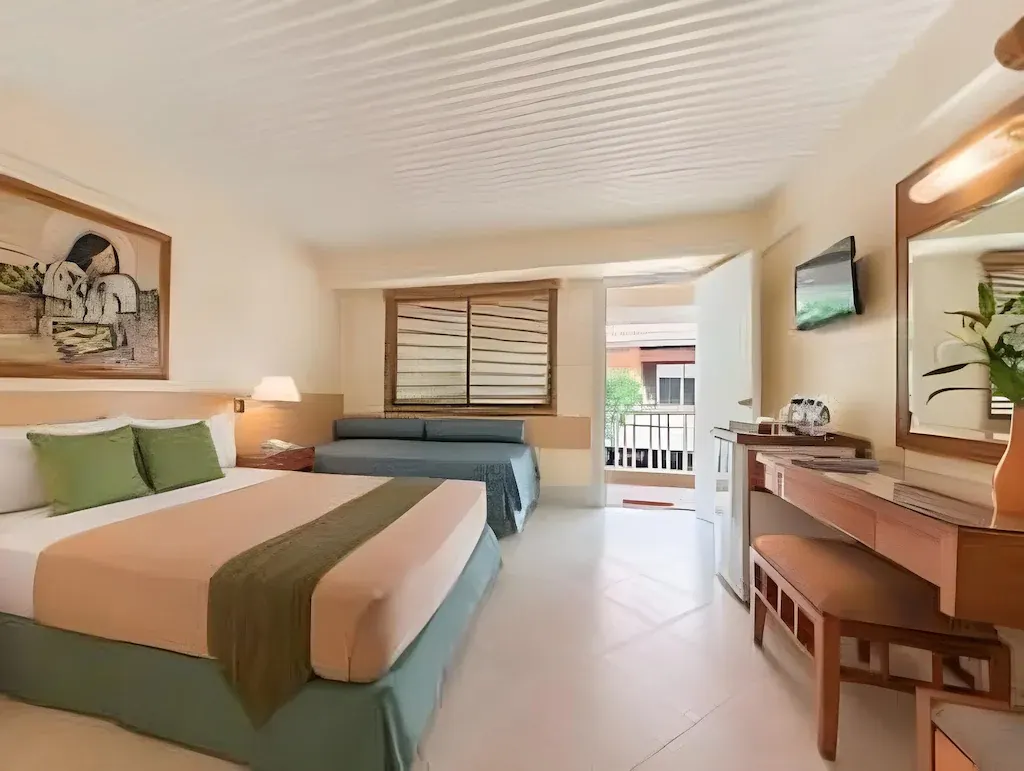 Deluxe Room West at Patio Pacific Resort Boracay, Boracay
