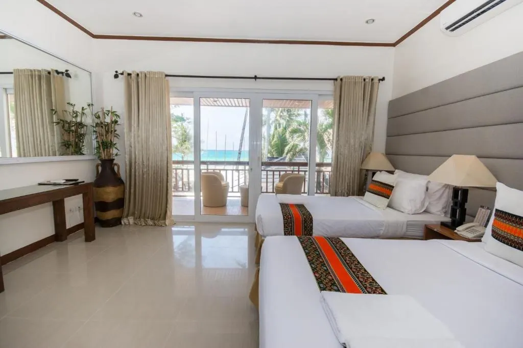 Superior Beachfront at Sur Beach Resort Boracay, Boracay