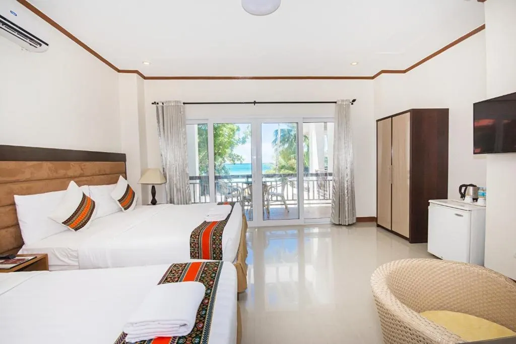 Superior Beachfront at Sur Beach Resort Boracay, Boracay