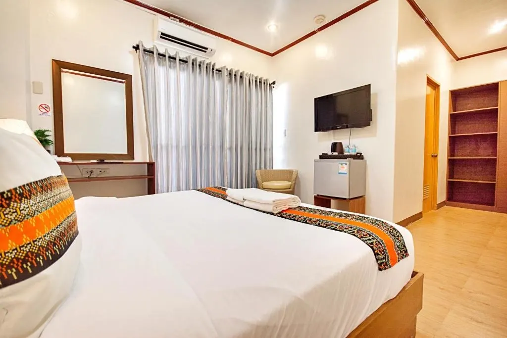 Superior Twin at Sur Beach Resort Boracay, Boracay