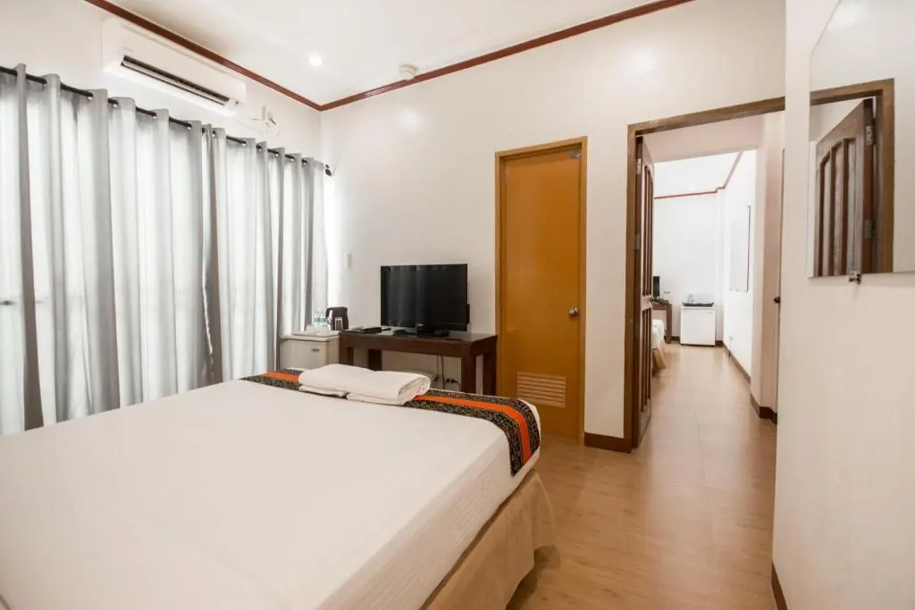 Family Room at Sur Beach Resort Boracay, Boracay