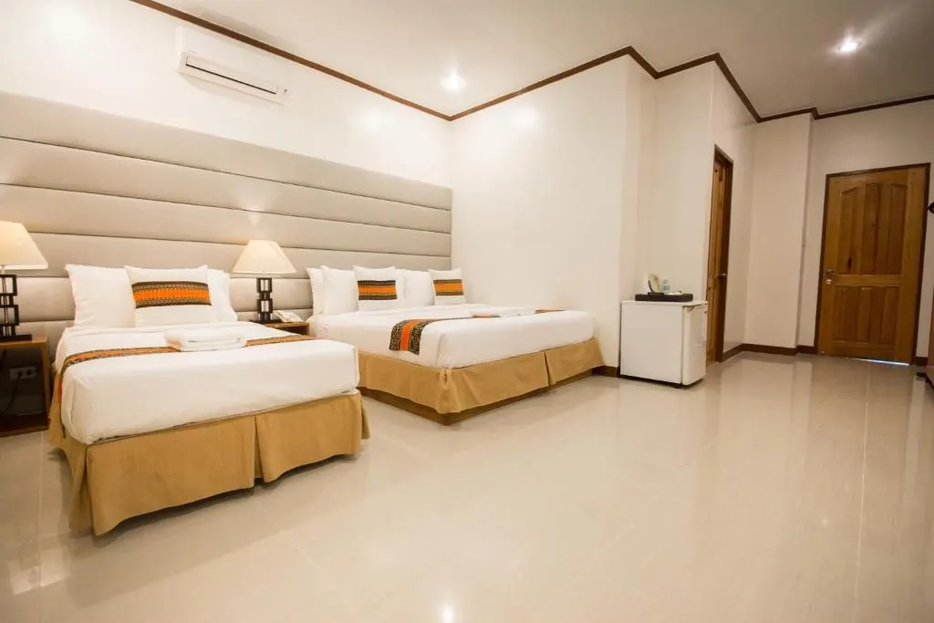 Superior Beachfront at Sur Beach Resort Boracay, Boracay