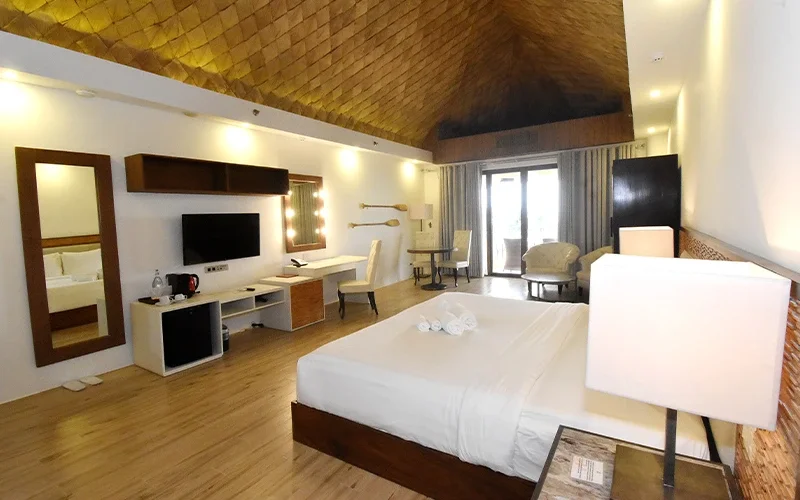 Honeymoon Suite