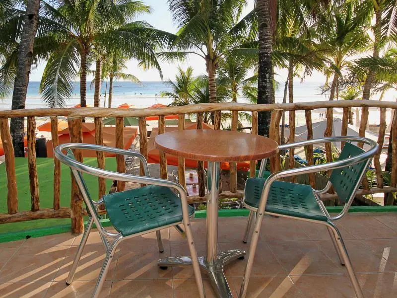 Bluewaves Beach House, Boracay — Photo 3