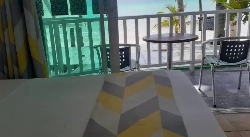 Deluxe Double Room at Bluewaves Beach House, Boracay