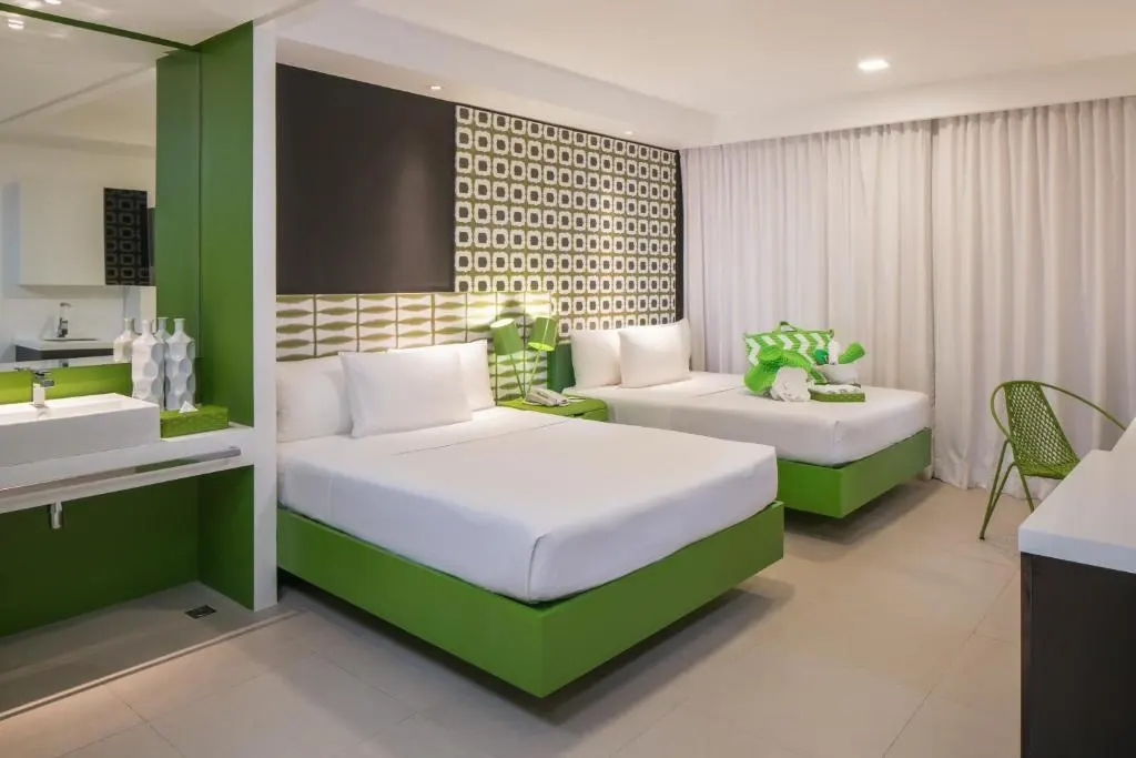 Standard Twin at Astoria Current, Boracay
