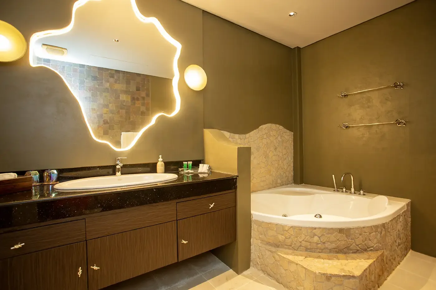 2 Bedroom Penthouse - The Bulabog Suite