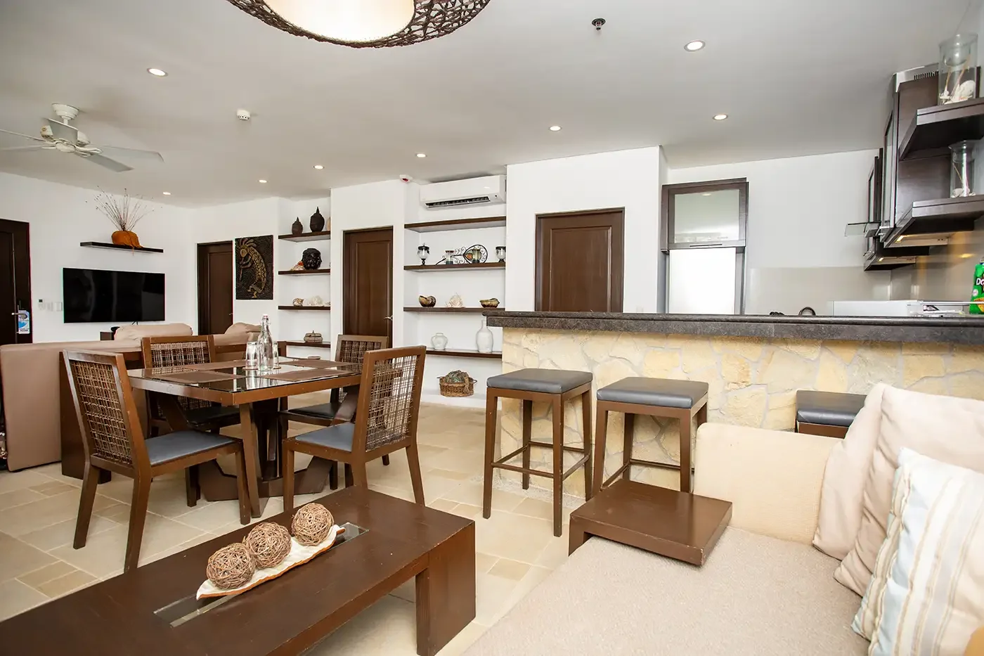 2 Bedroom Family Suite - Jacuzzi