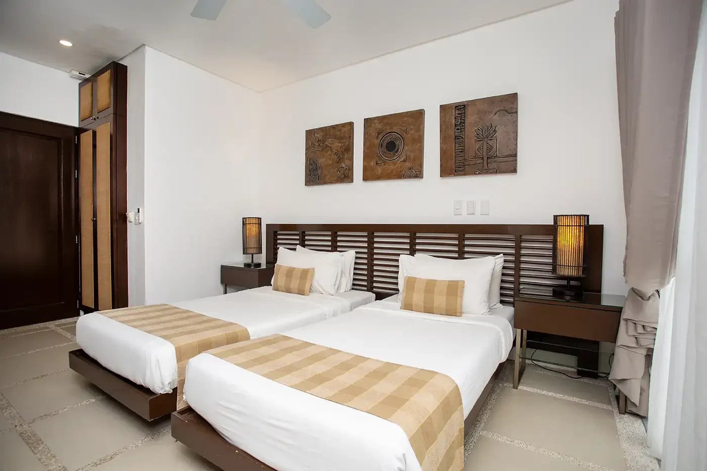 2 Bedroom Family Suite - Jacuzzi