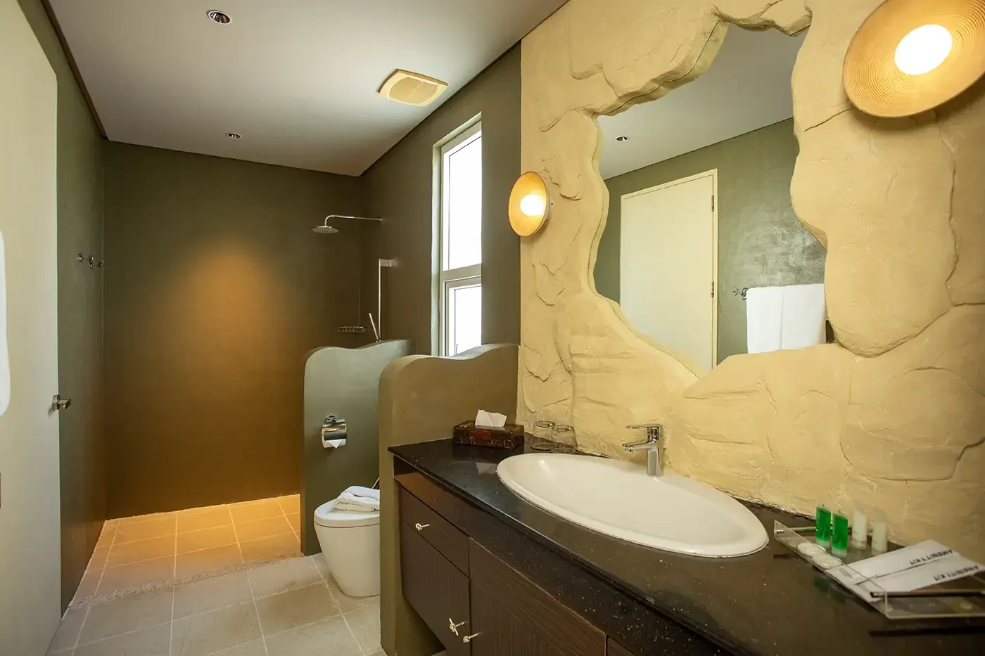2 Bedroom Penthouse - The Bulabog Suite