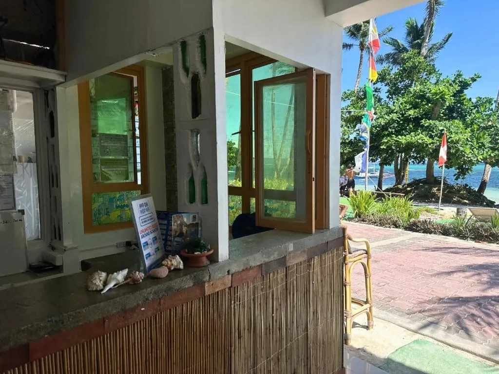 Niu Ohana East Bay, Boracay — Photo 14