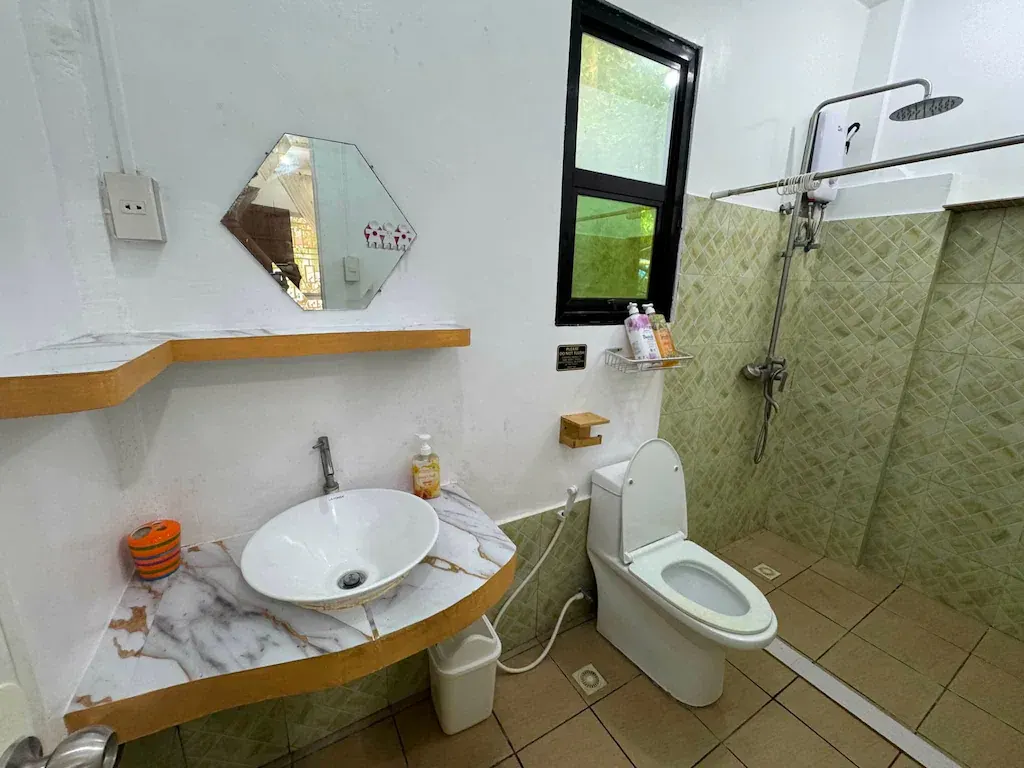 2 Adjacent Rooms at Niu Ohana East Bay, Boracay