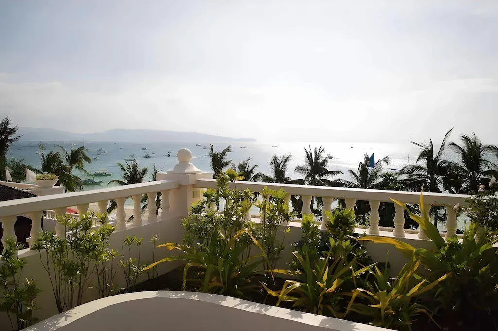 Golden Phoenix Hotel Boracay, Boracay — Photo 3