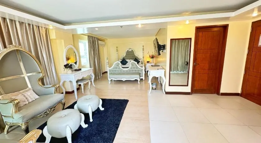 Suite Room at Golden Phoenix Hotel Boracay, Boracay